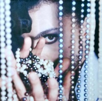 Diamonds And Pearls - The Singles box set artwork